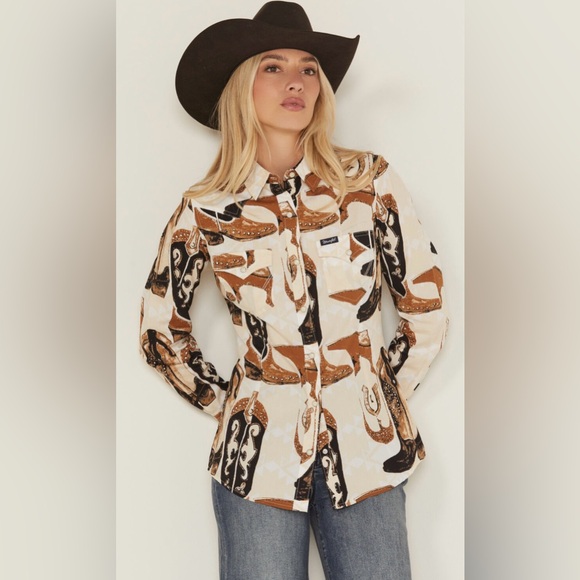 Wrangler Women's Western Button Down Shirt - Brown and Black - Picture 1 of 11
